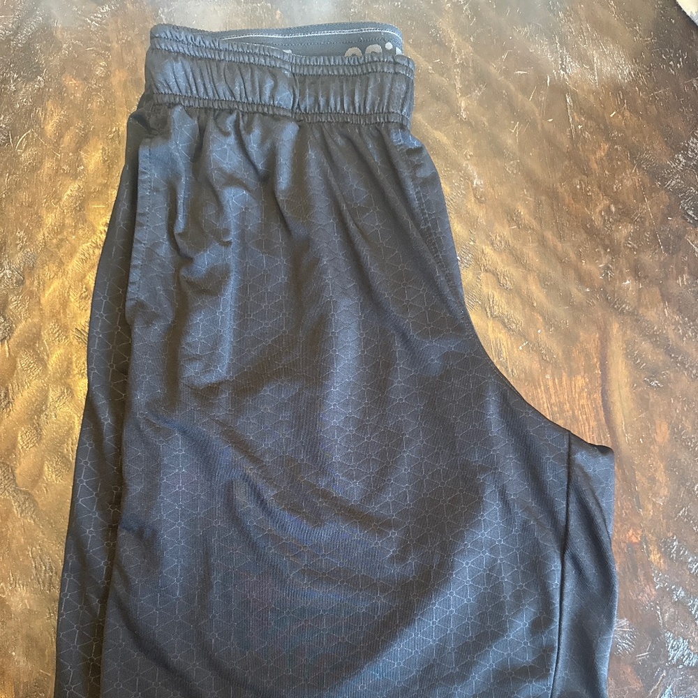 90 DEGREE Men's Flex Fit - Wicking ACTIVEWEAR SHORTS - Size SM-Black Charcoal